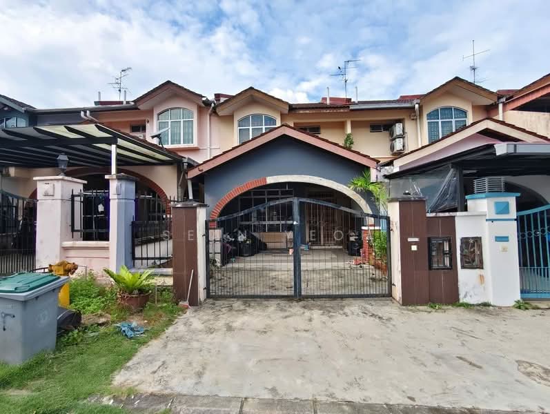 2-storey Terraced House for Sale in Taman Skudai Indah (Skudai) - Sean Yeoh - Exterior - PropertyGuru.com.my