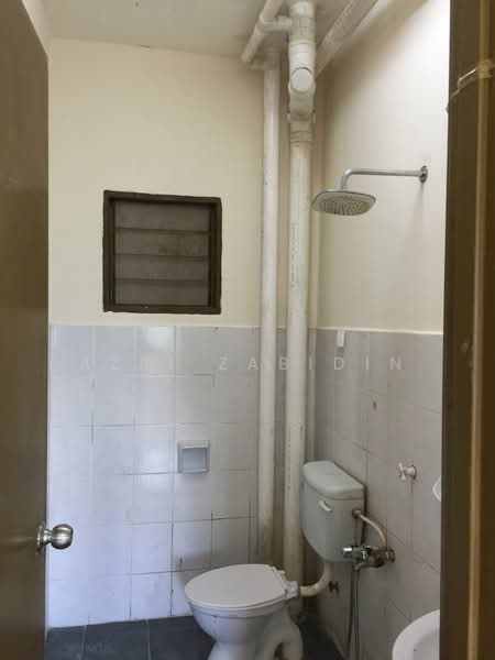 Apartment for Sale at Apartment Sri Hijauan - Azri Zabidin - Bathroom - PropertyGuru.com.my