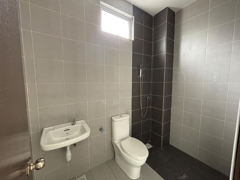1-storey Terraced House for Sale in Batu Pahat (Johor) - NGO - Bathroom - PropertyGuru.com.my