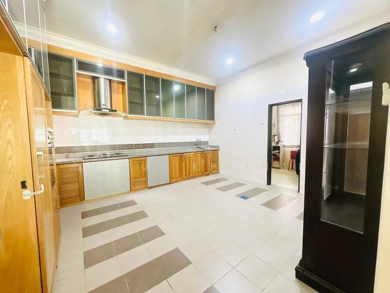 Rumah Berkembar untuk Dijual di Puncak Bangi (Bandar Baru Bangi) - Amirun Kinanah - Kitchen - PropertyGuru.com.my