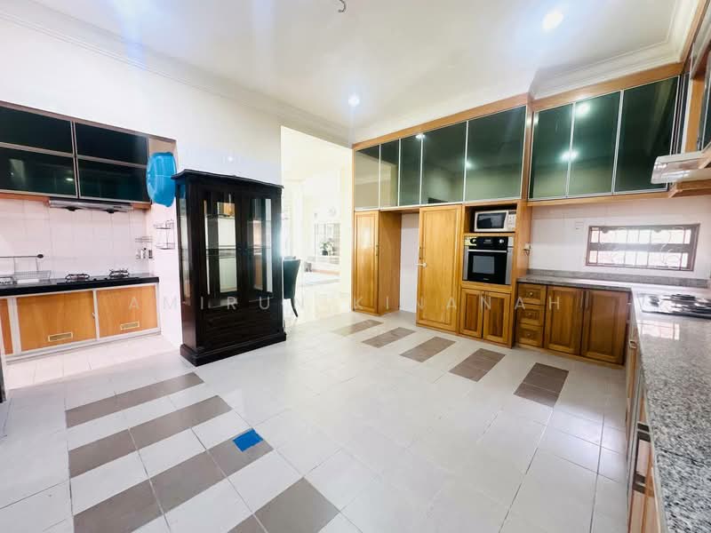 Rumah Berkembar untuk Dijual di Puncak Bangi (Bandar Baru Bangi) - Amirun Kinanah - Kitchen - PropertyGuru.com.my
