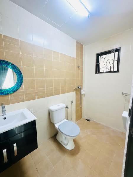 Rumah Berkembar untuk Dijual di Puncak Bangi (Bandar Baru Bangi) - Amirun Kinanah - Bathroom - PropertyGuru.com.my