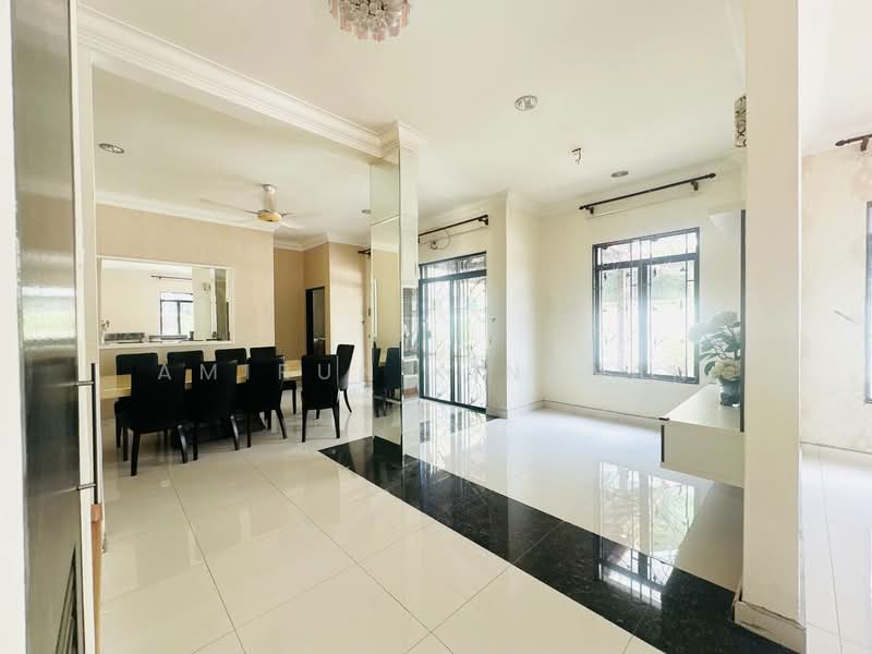 Rumah Berkembar untuk Dijual di Puncak Bangi (Bandar Baru Bangi) - Amirun Kinanah - Dining Room - PropertyGuru.com.my