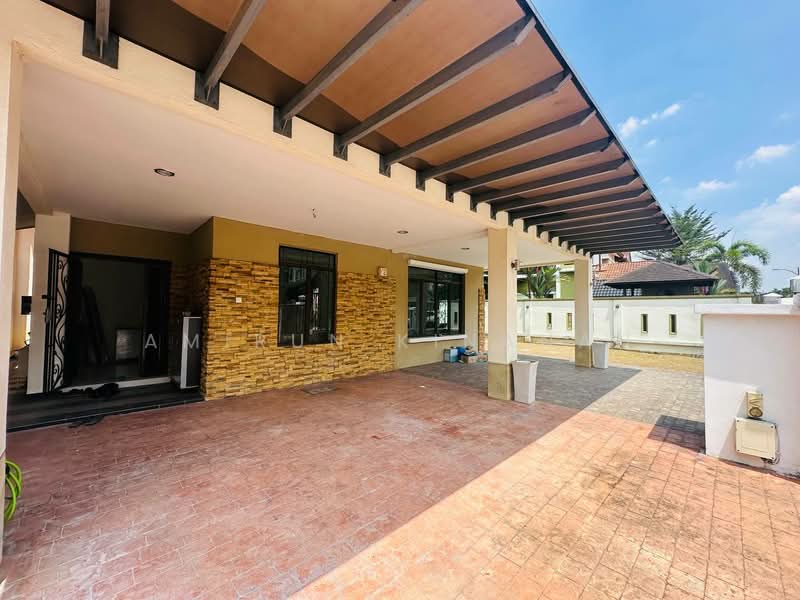 Rumah Berkembar untuk Dijual di Puncak Bangi (Bandar Baru Bangi) - Amirun Kinanah - Exterior - PropertyGuru.com.my