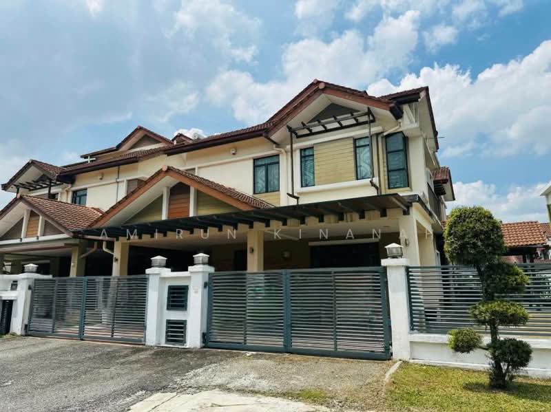 Rumah Berkembar untuk Dijual di Puncak Bangi (Bandar Baru Bangi) - Amirun Kinanah - Exterior - PropertyGuru.com.my