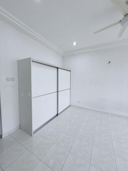 Rumah Teres 2-Tingkat untuk Disewa di Taman Universiti Indah (Seri Kembangan) - Jennifer Lai - Interior - PropertyGuru.com.my
