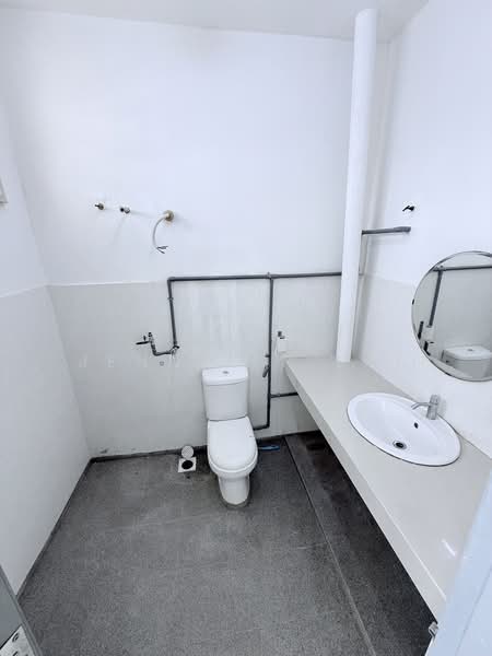 Rumah Teres 2-Tingkat untuk Disewa di Taman Universiti Indah (Seri Kembangan) - Jennifer Lai - Bathroom - PropertyGuru.com.my