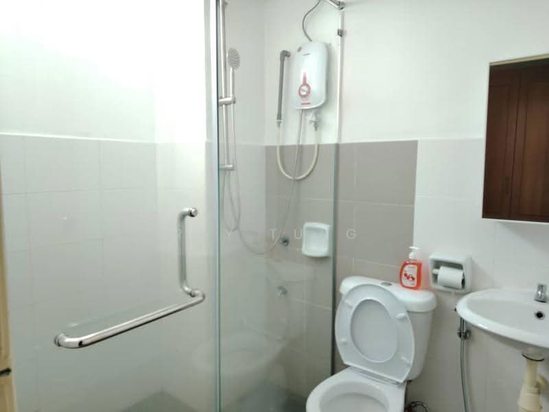 Service Residence for Sale at Tebrau City Residences - Ray Tung - Bathroom - PropertyGuru.com.my