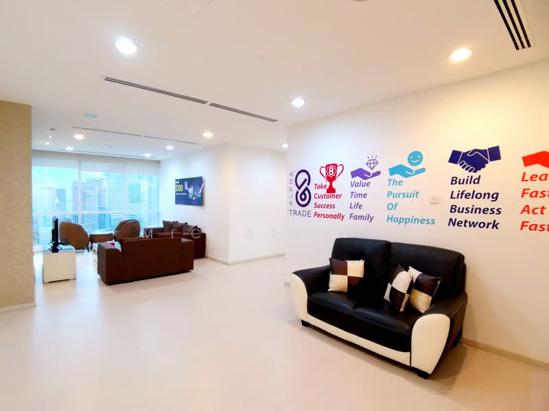 Kediaman Servis untuk Disewa di Serviced Residence @ Binjai 8 - Michael Kei - Living Room - PropertyGuru.com.my