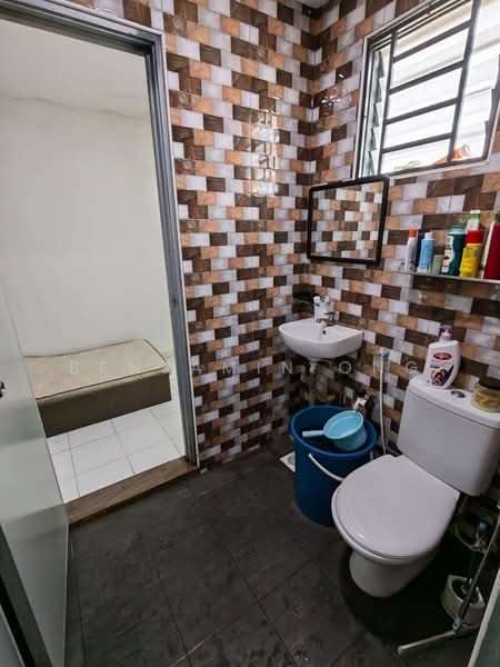 2-storey Terraced House for Sale in Gelang Patah (Johor) - Benjamin Ong - Bathroom - PropertyGuru.com.my