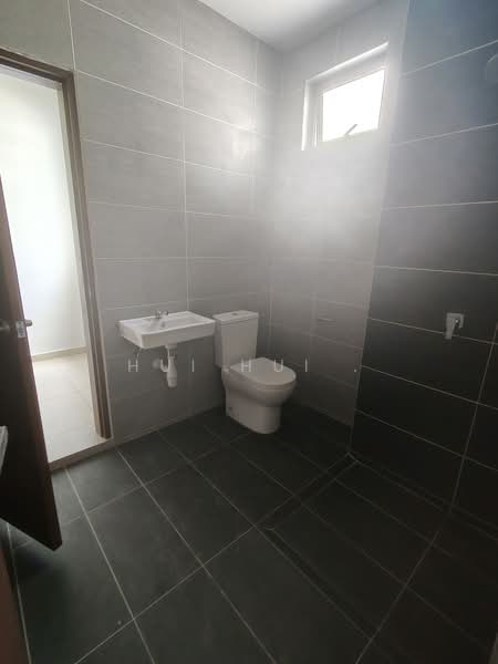 Rumah Teres 2-Tingkat untuk Dijual di Bandar Dato Onn (Tebrau) - Hui Hui . - PropertyGuru.com.my