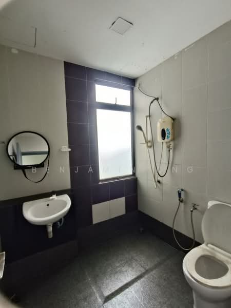 Pangsapuri untuk Disewa di Austin Regency (Pangsapuri Austin Perdana) - Benjamin Ong - Bathroom - PropertyGuru.com.my
