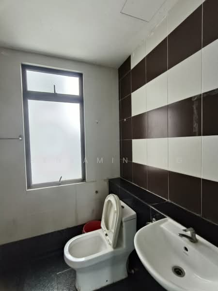Pangsapuri untuk Disewa di Austin Regency (Pangsapuri Austin Perdana) - Benjamin Ong - Bathroom - PropertyGuru.com.my