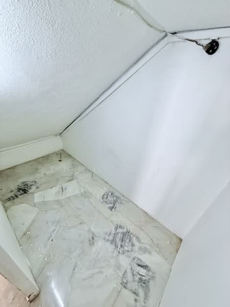 Rumah Teres 2-Tingkat untuk Dijual di Taman Universiti Indah (Seri Kembangan) - Jennifer Lai - PropertyGuru.com.my