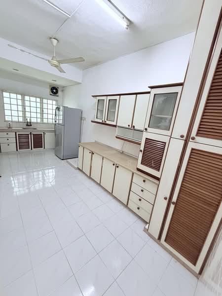 Rumah Teres 2-Tingkat untuk Dijual di Taman Universiti Indah (Seri Kembangan) - Jennifer Lai - PropertyGuru.com.my