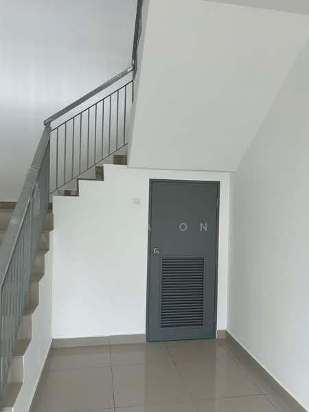 Rumah Teres 2-Tingkat untuk Disewa di Johor Bahru (Johor) - Bella Ong - Corridor - PropertyGuru.com.my