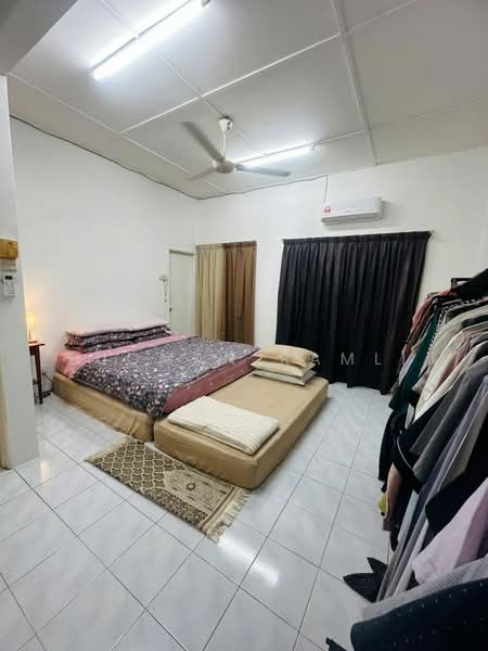 Rumah Teres 2-Tingkat untuk Dijual di Ukay Perdana (Ulu Kelang) - Luqman Ramli - Bedroom - PropertyGuru.com.my