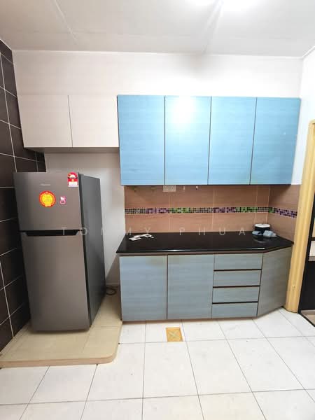 1.5-storey Terraced House for Rent in Taman Setia Indah (Tebrau) - Tommy Phua - Kitchen - PropertyGuru.com.my