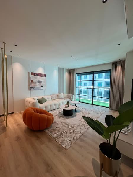 Condominium for Sale at Sapphire On The Park - Ai Lee - Living Room_show unit - PropertyGuru.com.my
