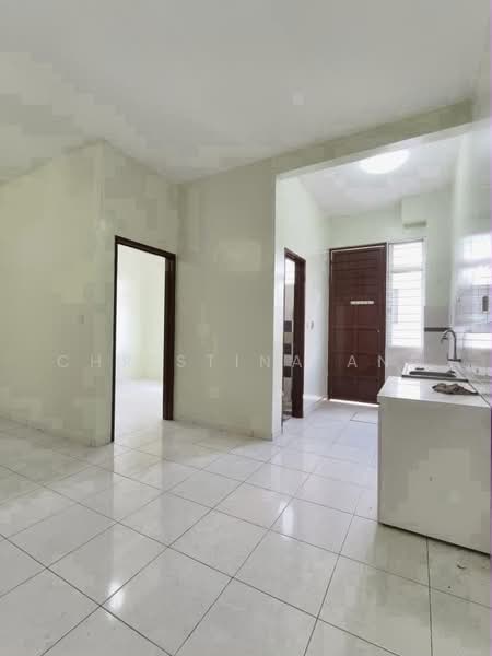 2-storey Terraced House for Sale in Taman Setia Indah (Tebrau) - Christina Ang - Kitchen - PropertyGuru.com.my