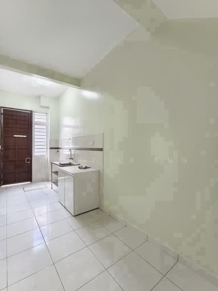 2-storey Terraced House for Sale in Taman Setia Indah (Tebrau) - Christina Ang - Kitchen - PropertyGuru.com.my