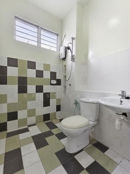 2-storey Terraced House for Sale in Taman Setia Indah (Tebrau) - Christina Ang - Bathroom - PropertyGuru.com.my