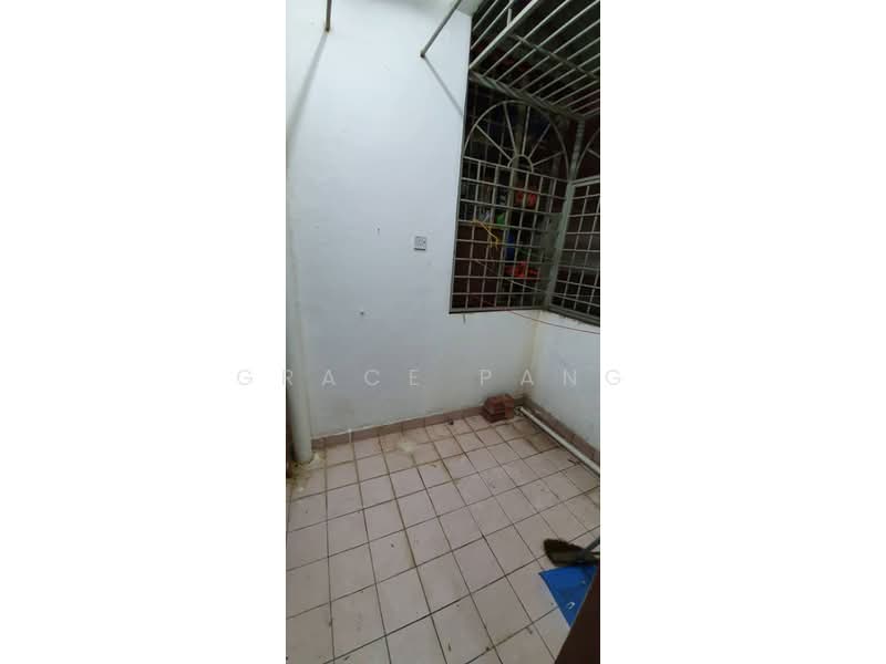 Pangsapuri untuk Dijual di Taman Lembah Maju - Grace Pang - Balcony - PropertyGuru.com.my