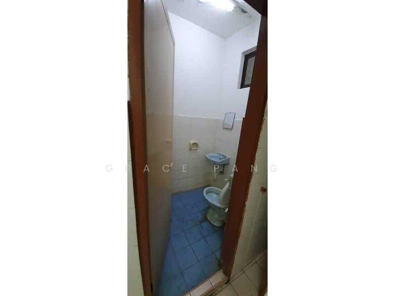 Pangsapuri untuk Dijual di Taman Lembah Maju - Grace Pang - Bathroom - PropertyGuru.com.my