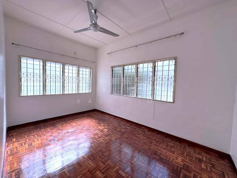 Rumah Berkembar untuk Dijual di Taman Nong Chik (Johor Bahru) - Karl Lim - Interior - PropertyGuru.com.my