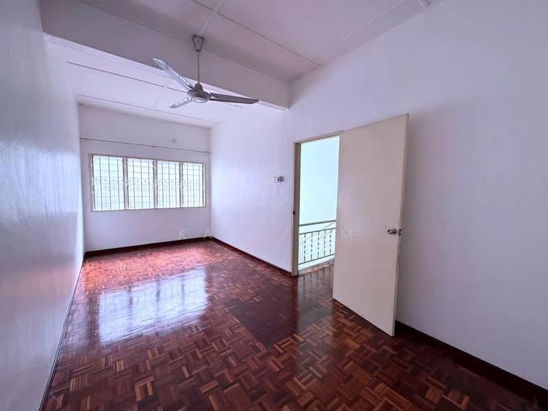 Rumah Berkembar untuk Dijual di Taman Nong Chik (Johor Bahru) - Karl Lim - Interior - PropertyGuru.com.my