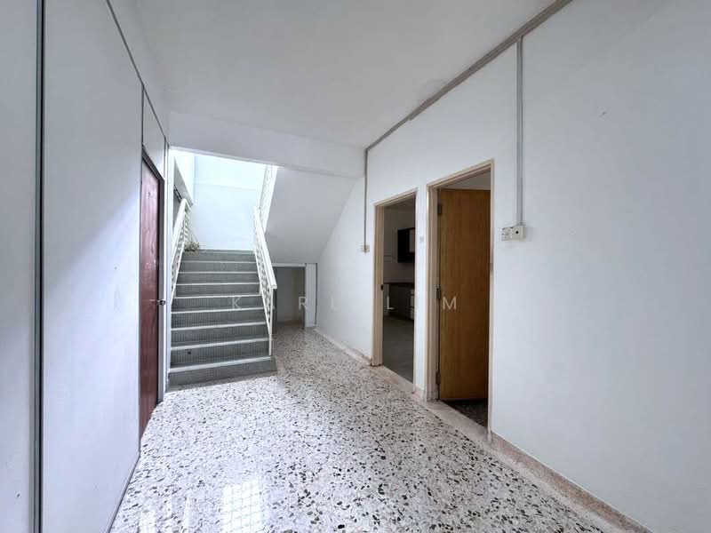 Rumah Berkembar untuk Dijual di Taman Nong Chik (Johor Bahru) - Karl Lim - Entrance - PropertyGuru.com.my