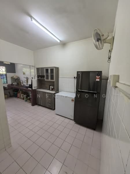 Rumah Teres untuk Disewa di Taman Jasmin (Kajang) - Denson Yong - Kitchen - PropertyGuru.com.my