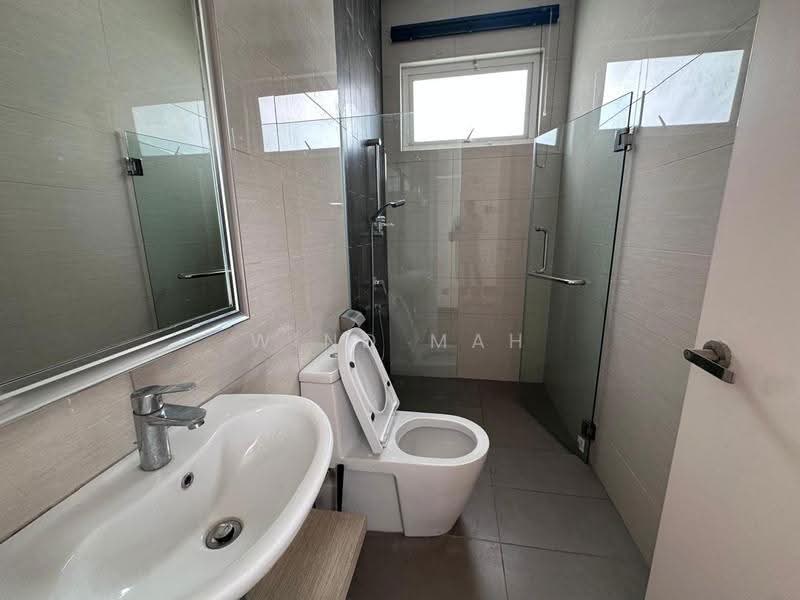 Bungalow House for Rent in Petaling Jaya (Selangor) - Wind Mah - Bathroom - PropertyGuru.com.my