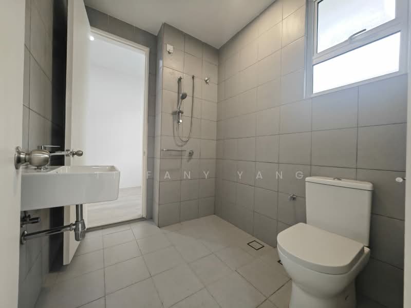 2-storey Terraced House for Rent in Bandar Country Homes (Rawang) - Tiffany Yang - Bilik Mandi - PropertyGuru.com.my