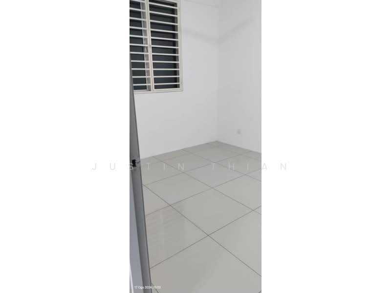 Kediaman Servis untuk Dijual di Silk Residence - Justin Thian - Interior - PropertyGuru.com.my