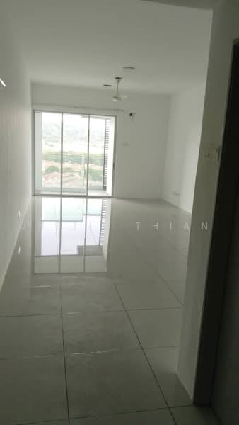 Kediaman Servis untuk Dijual di Silk Residence - Justin Thian - Living Room - PropertyGuru.com.my