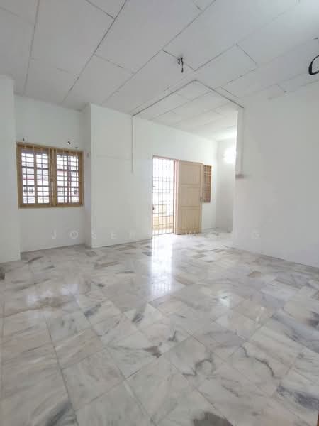 2-storey Terraced House for Sale in Taman Menglembu Berlian (Menglembu) - Joseph Wong - PropertyGuru.com.my