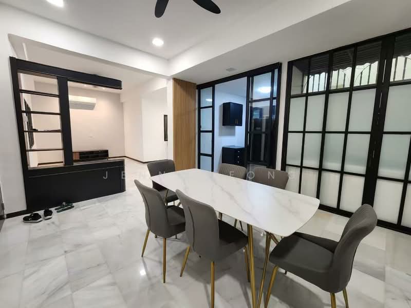 Pangsapuri untuk Dijual di Westlands Court - Jenny Leong - Dining Room - PropertyGuru.com.my