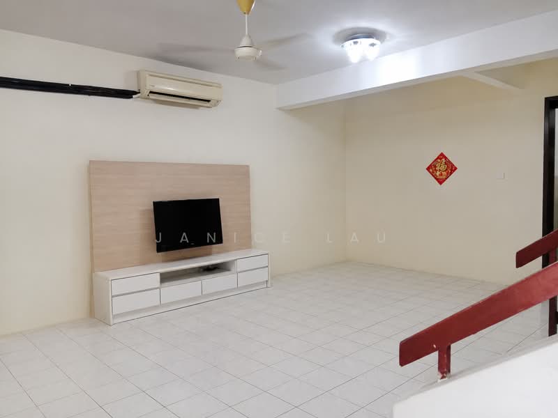 2-storey Terraced House for Sale in Bandar Mahkota Cheras (Cheras) - Janice Lau - Living Room - PropertyGuru.com.my