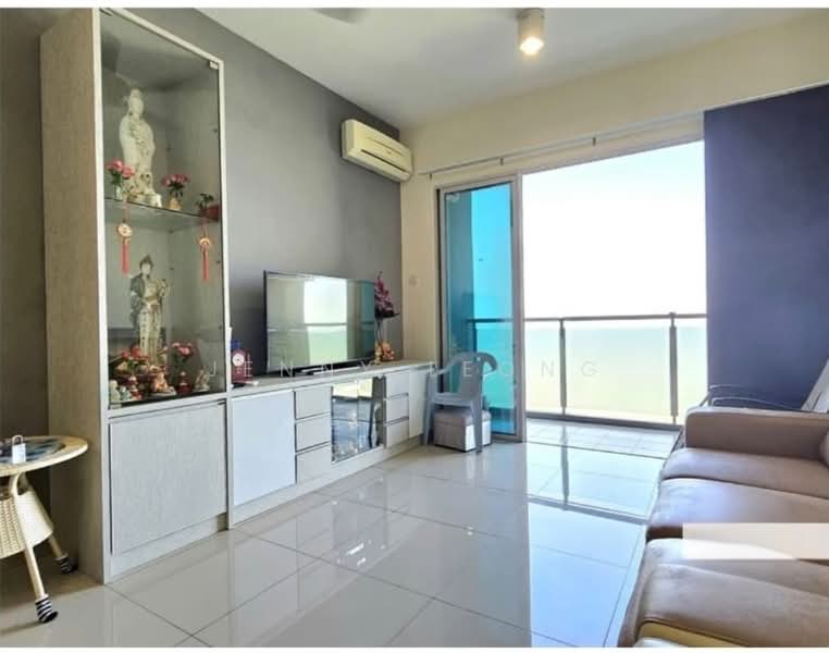 Kondominium untuk Dijual di 10 Island Resort - Jenny Leong - Living Room - PropertyGuru.com.my