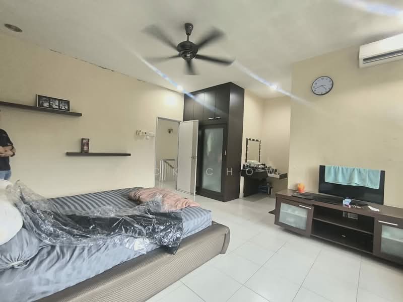 2-storey Terraced House for Sale in Taman Bestari Indah (Ulu Tiram) - Zack Chow - Bedroom - PropertyGuru.com.my