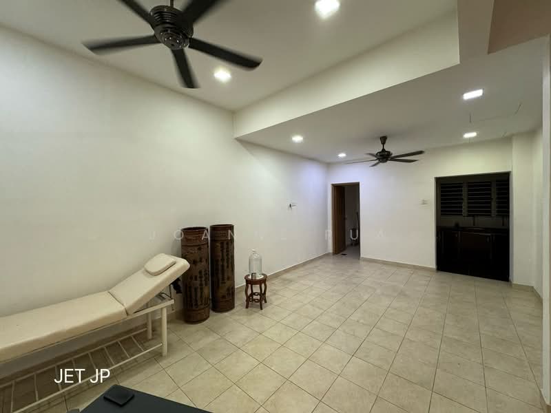 Semi-Detached House for Sale in Bandar Botanic (Klang) - Joanne Pua - Living Room - PropertyGuru.com.my