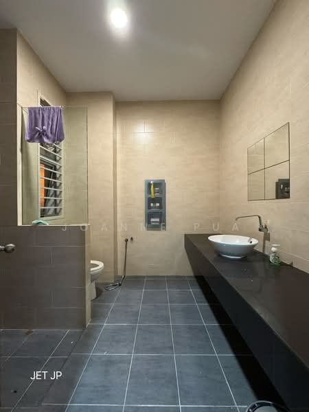 Semi-Detached House for Sale in Bandar Botanic (Klang) - Joanne Pua - Bathroom - PropertyGuru.com.my