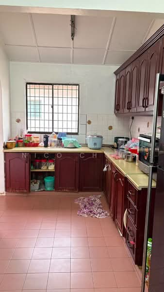 1.5-storey Terraced House for Sale in Taman Molek (Johor Bahru) - Nico Chong - Kitchen - PropertyGuru.com.my