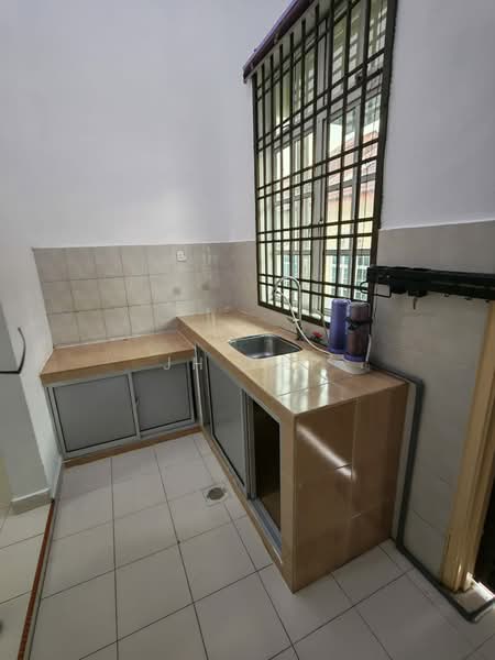 Terraced House for Rent in Kulai (Johor) - JH Yap - Kitchen - PropertyGuru.com.my