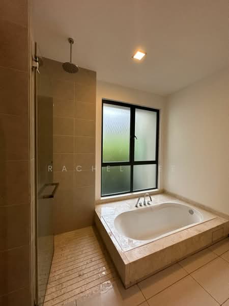Semi-Detached House for Rent in Leisure Farm (Gelang Patah) - Rachel See - Bathroom - PropertyGuru.com.my