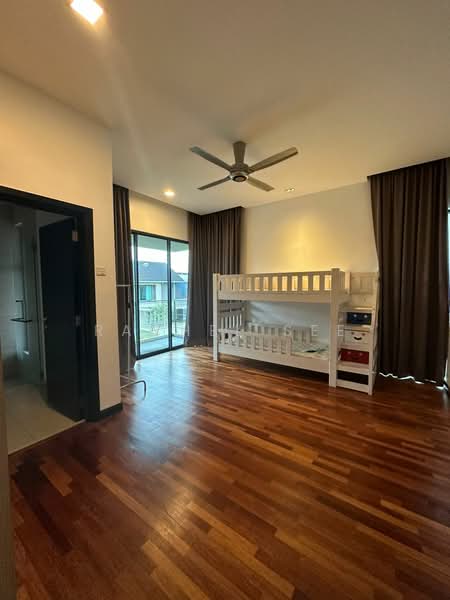 Semi-Detached House for Rent in Leisure Farm (Gelang Patah) - Rachel See - Bedroom - PropertyGuru.com.my