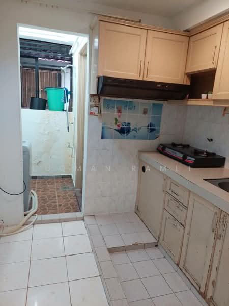 Pangsapuri untuk Dijual di Sri Penara - Luqman Ramli - Kitchen - PropertyGuru.com.my