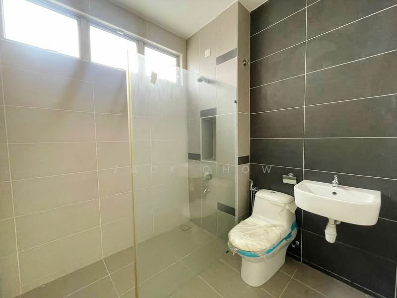 Rumah Teres 2-Tingkat untuk Dijual di Kempas Utama (Tebrau) - Zack Chow - Bathroom - PropertyGuru.com.my