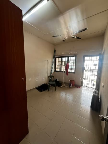 Rumah Teres 2-Tingkat untuk Dijual di Taman Sri Kulai Baru 2 (Kulai) - Yvonne Lim - Living Room - PropertyGuru.com.my